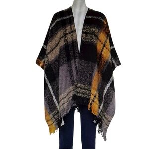 Sonoma Goods For Life Plaid Poncho ruanas  Plaid Poncho with Fringe black yellow